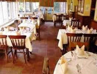 фото отеля The Inn on the Green Ockley