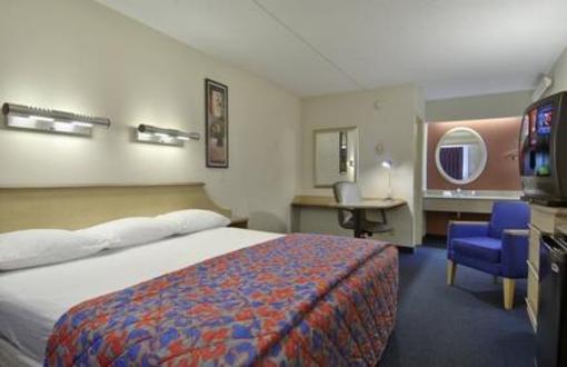 фото отеля Red Roof Inn Detroit Metro Airport Belleville
