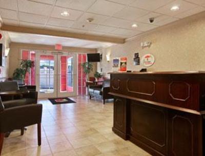 фото отеля Super 8 Hartford South
