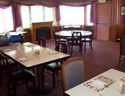 фото отеля Lancaster Motor Inn (New Hampshire)