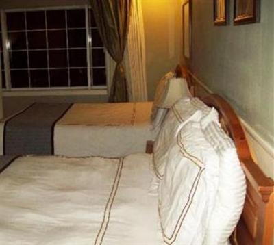 фото отеля Cinnamon Bear Inn