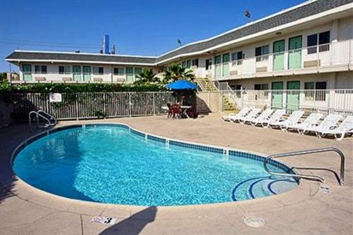 фото отеля Motel 6 Boulder Las Vegas