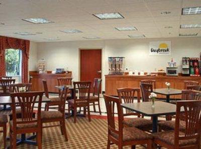 фото отеля Days Inn & Suites Laurel