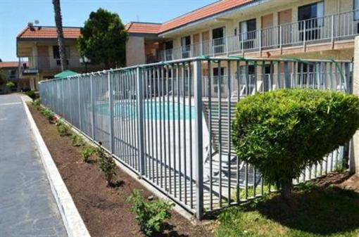 фото отеля Vagabond Inn Fresno