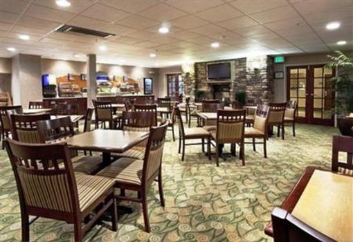 фото отеля Holiday Inn Express Suites Wheat Ridge