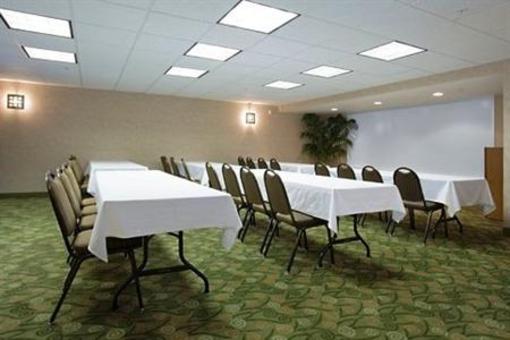 фото отеля Holiday Inn Express Suites Wheat Ridge