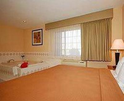фото отеля BEST WESTERN Owasso Inn and Suites