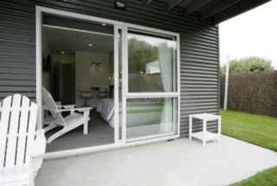 фото отеля At The Beach Bed & Breakfast Christchurch