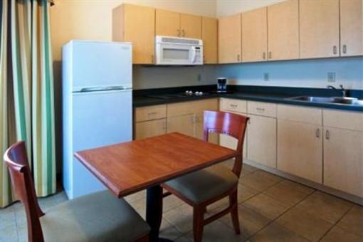фото отеля Holiday Inn Express Orlando Airport