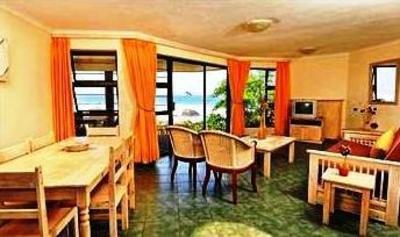 фото отеля Arch Rock Seaside Accommodation