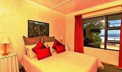 фото отеля Arch Rock Seaside Accommodation