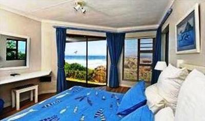 фото отеля Arch Rock Seaside Accommodation