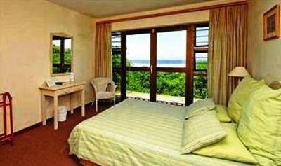фото отеля Arch Rock Seaside Accommodation