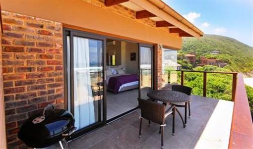 фото отеля Arch Rock Seaside Accommodation
