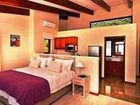 фото отеля Arch Rock Seaside Accommodation