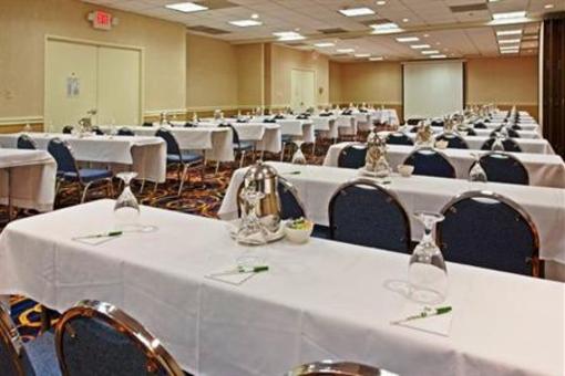 фото отеля Holiday Inn Houston Hobby Airport