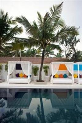 фото отеля The Park on Holiday Beach Goa
