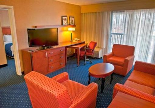фото отеля Courtyard Memphis Germantown