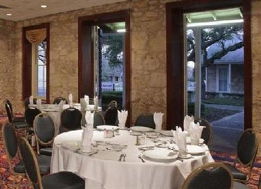фото отеля Marriott Plaza San Antonio