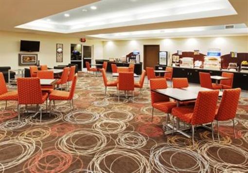 фото отеля Holiday Inn Express & Suites Gateway to Yosemite