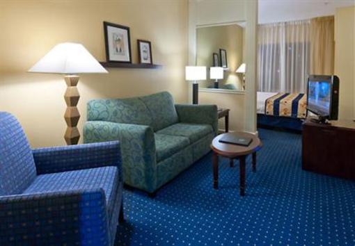 фото отеля Springhill Suites by Marriott - Savannah Midtown
