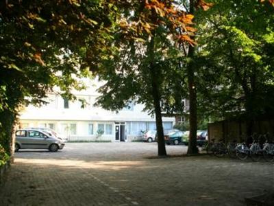 фото отеля Court Garden Hotel