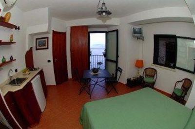 фото отеля Le Piccole Grotte Bed & Breakfast Scilla