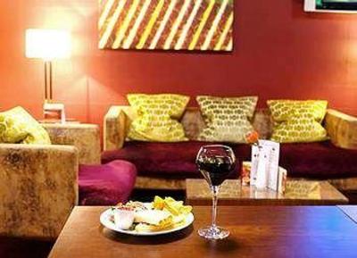 фото отеля Place Apartment Hotel