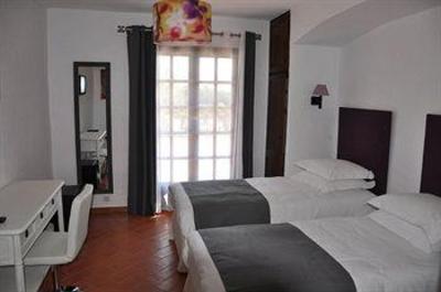 фото отеля Hotel De La Vierge Noire Sainte-Maxime