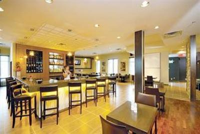 фото отеля Imperia Hotel and Suites Saint Eustache