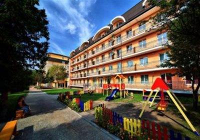 фото отеля Royal City Grand Hotel