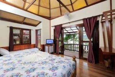 фото отеля Sunwaree Phi Phi Resort