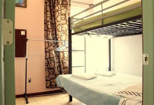фото отеля California Dreams Backpacker's Hostel