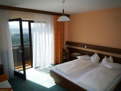 фото отеля Berghof Vital Gasthof