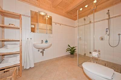 фото отеля Harrys Chalet