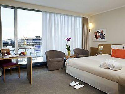 фото отеля Novotel Geneve Centre