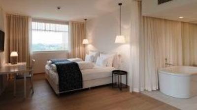 фото отеля Loisium Wine And Spa Resort Sue