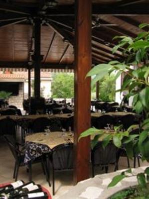 фото отеля Apartments & Rooms Dobrotski Dvori