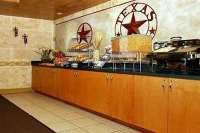 фото отеля Comfort Suites Austin Airport