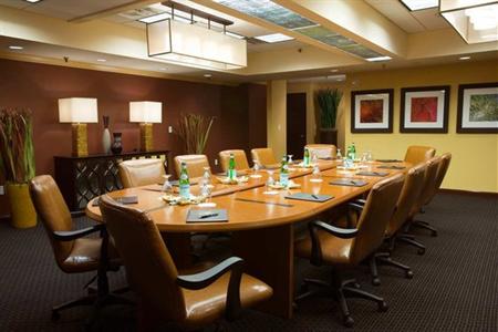 фото отеля Embassy Suites West Palm Beach Central