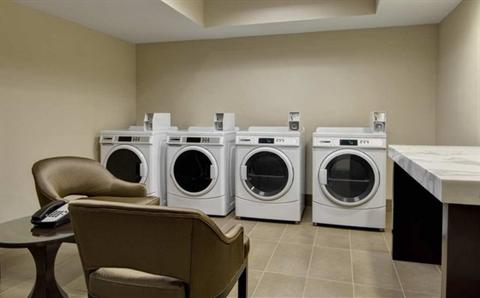 фото отеля Embassy Suites West Palm Beach Central