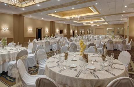 фото отеля Embassy Suites West Palm Beach Central