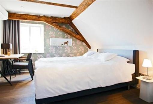 фото отеля Gasthaus zur Krone Weil am Rhein