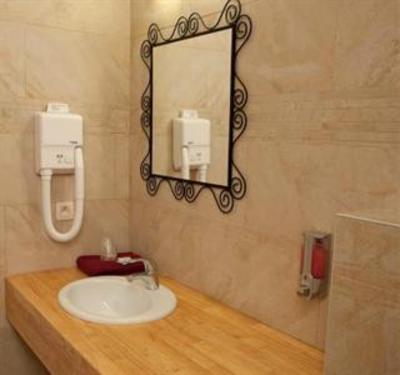 фото отеля Country Lodge Hotel Moriaanshoofd
