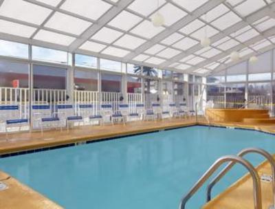 фото отеля Super 8 Motel Fort Mitchell
