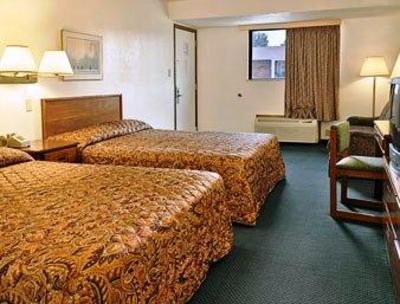 фото отеля Super 8 Motel Fort Mitchell
