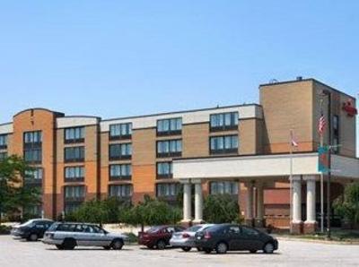 фото отеля Ramada Plaza Cleveland East