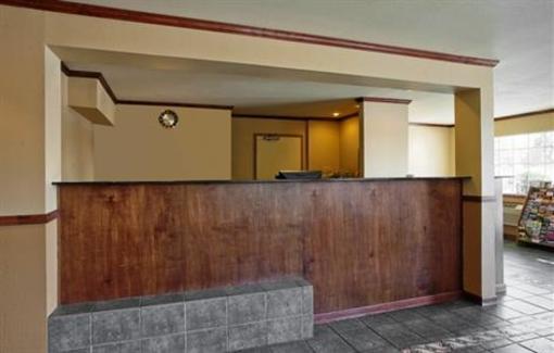 фото отеля Americas Best Value Inn & Suites Petaluma