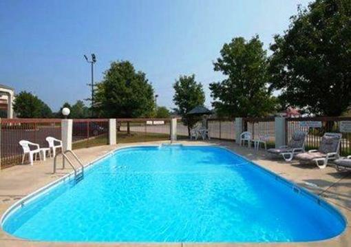 фото отеля Quality Inn Charleston