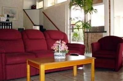 фото отеля Town House Motel - Airport